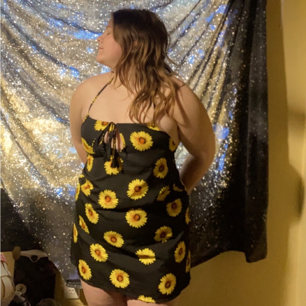 Pretty sun flower dress